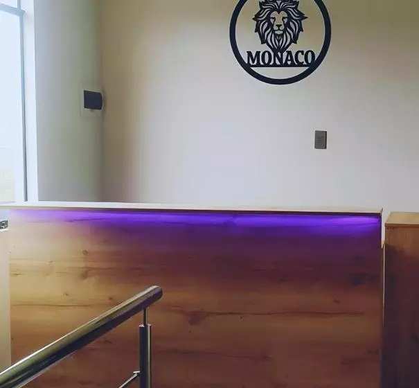 پانسیون Hospedaje Mónaco   Jauja Airport