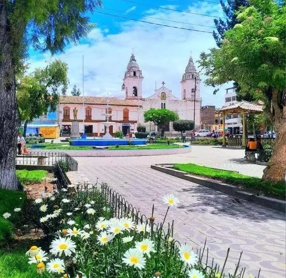 پانسیون Hospedaje Mónaco   Jauja Airport