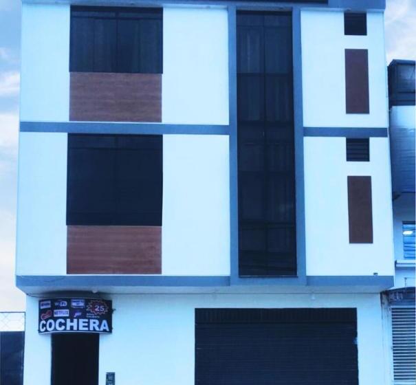 پانسیون Hospedaje Mónaco   Jauja Airport