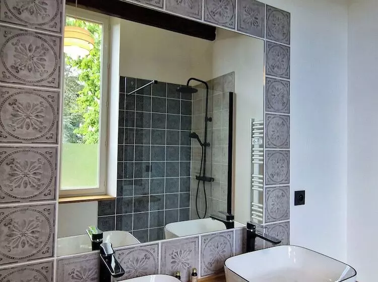 Hotelli Le Manoir De Lisle