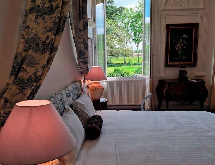 هتل Le Manoir De Lisle