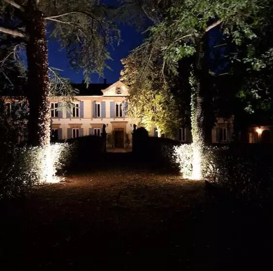 Hotelli Le Manoir De Lisle