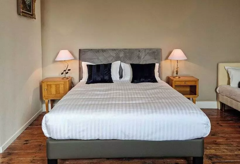 Hotelli Le Manoir De Lisle