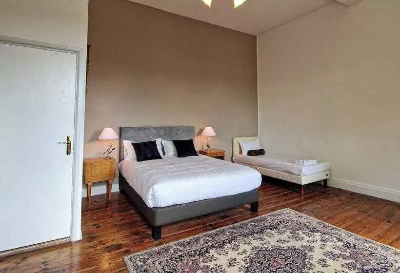 Hotelli Le Manoir De Lisle