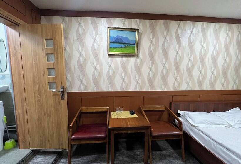 Negdelchin Hotel & Service Apartment