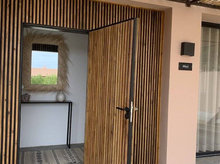 膳宿费 Dar Almajula