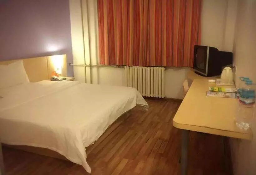 Hotelli 7 Days Inn Qingdao Liaoyang West Road Xinye Plaza Metro Station