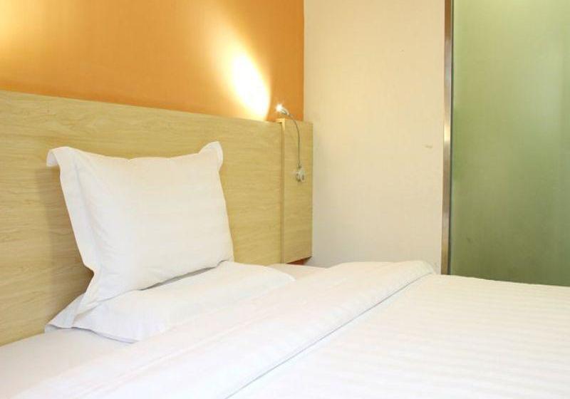 בית מלון כפרי 7days Inn Chengdu New Exhibition Software Center