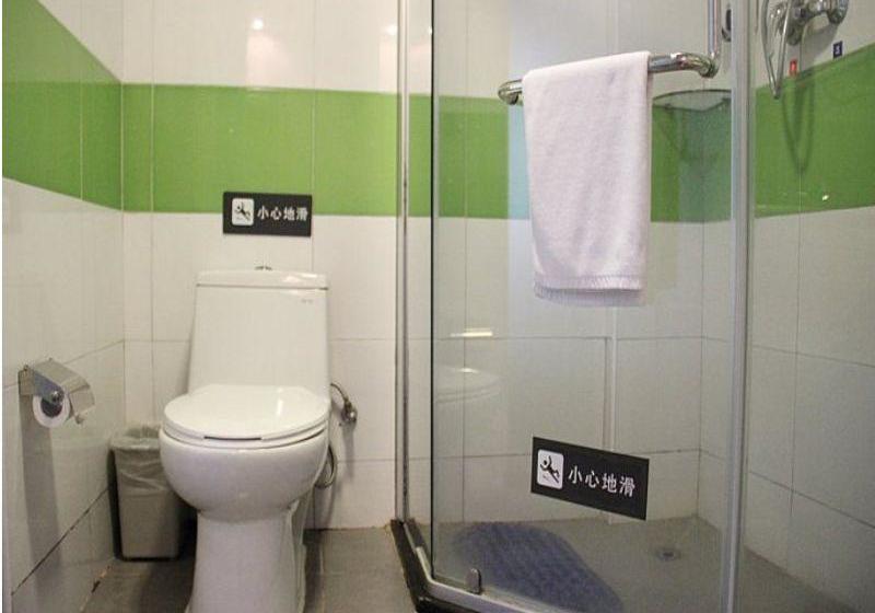 בית מלון כפרי 7days Inn Chengdu New Exhibition Software Center