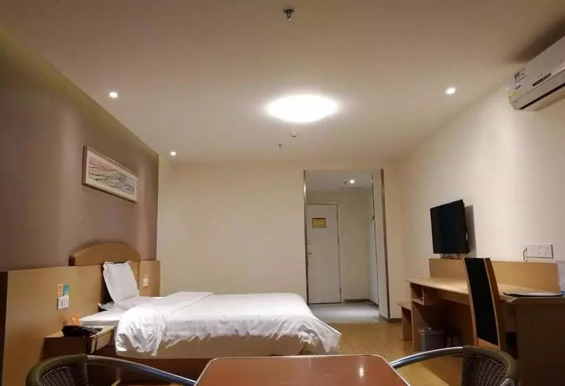 Hotelli 7days Premium Zhengzhou Jingsan Road Century Lianhua