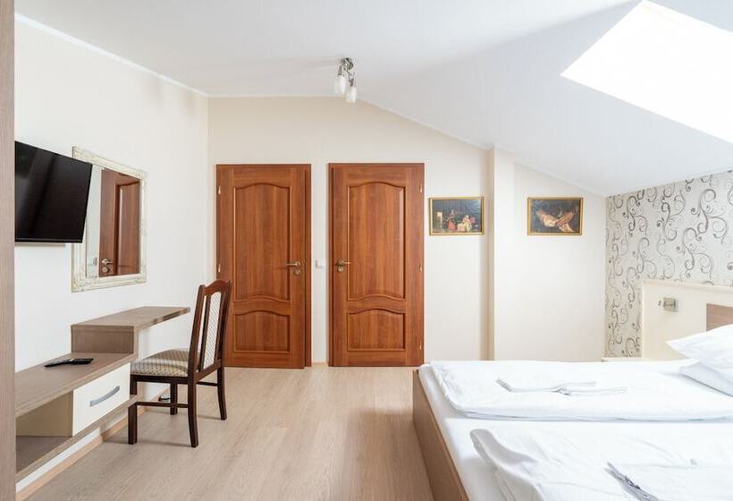 Faraway Aparthotel Near Vienna Airport With Anytime Self Check In