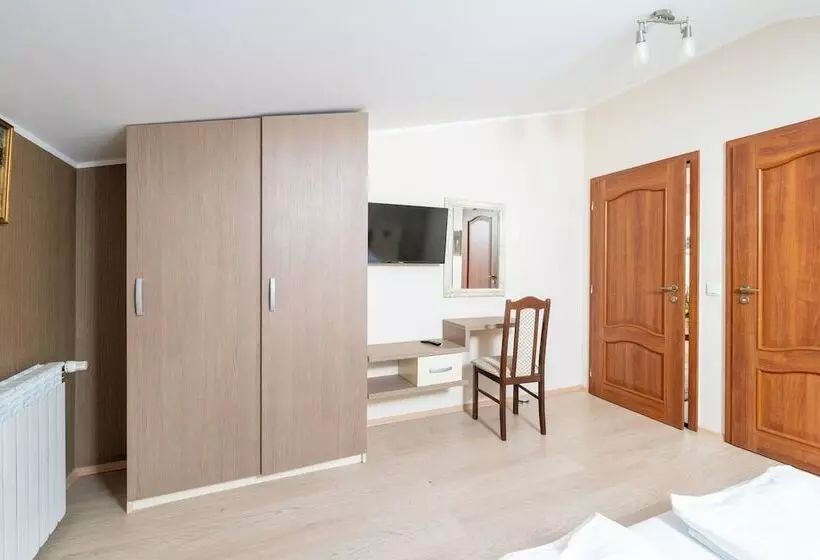 Faraway Aparthotel Near Vienna Airport With Anytime Self Check In