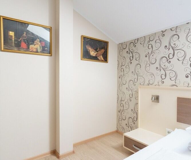 Faraway Aparthotel Near Vienna Airport With Anytime Self Check In