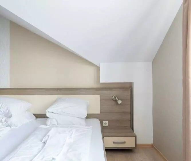 Faraway Aparthotel Near Vienna Airport With Anytime Self Check In