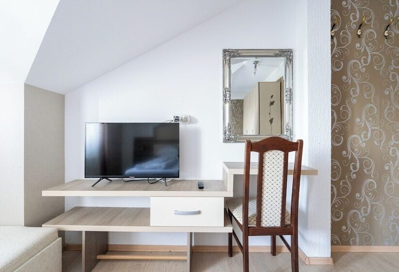 Faraway Aparthotel Near Vienna Airport With Anytime Self Check In