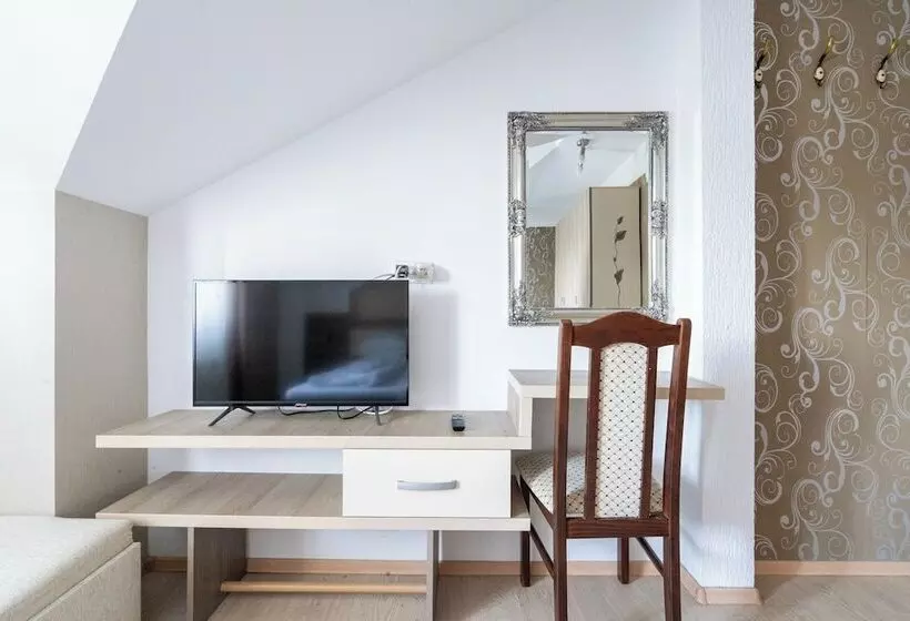 Faraway Aparthotel Near Vienna Airport With Anytime Self Check In