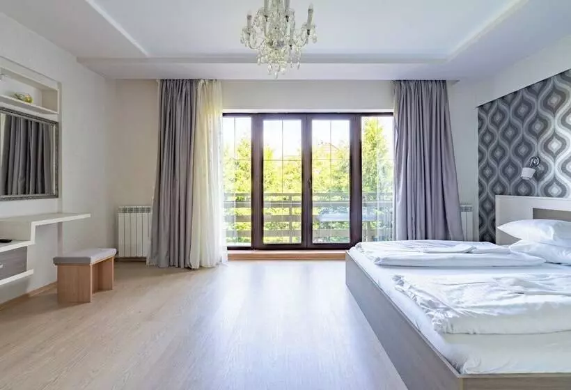 Faraway Aparthotel Near Vienna Airport With Anytime Self Check In