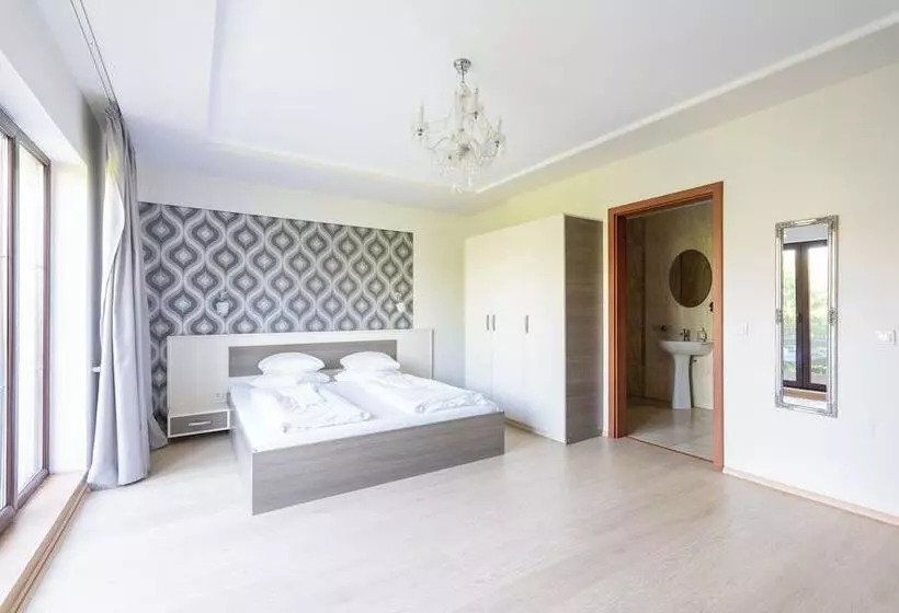 Faraway Aparthotel Near Vienna Airport With Anytime Self Check In