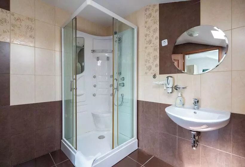 Faraway Aparthotel Near Vienna Airport With Anytime Self Check In