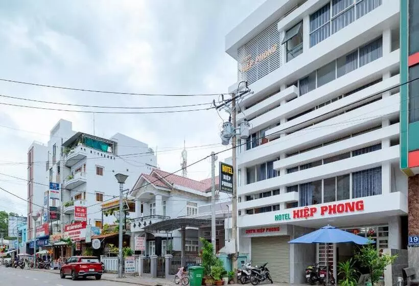 هتل Khách Sạn Hiệp Phong