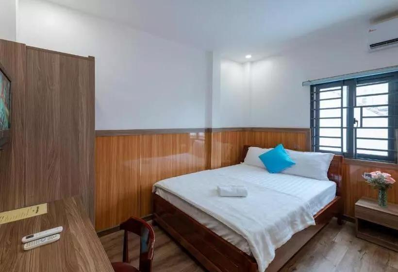 هتل Khách Sạn Hiệp Phong