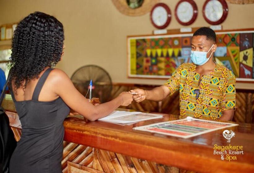 فندق Sogakope Beach Resort & Spa