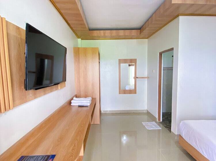 هتل Wijaya Family 2