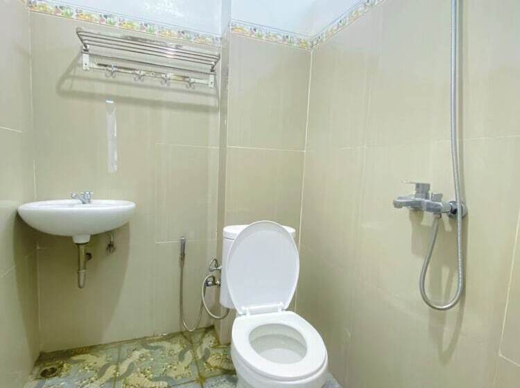 هتل Wijaya Family 2