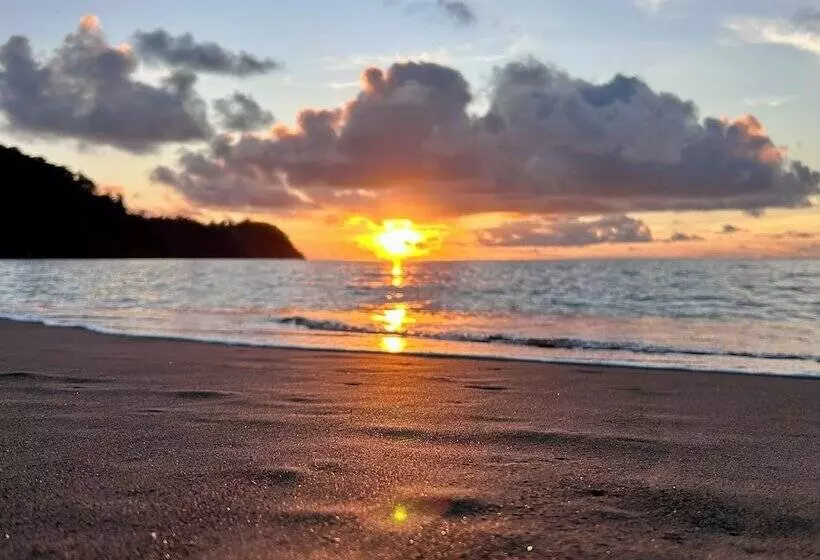 Kurrulau   Hotel Playa Pacífica