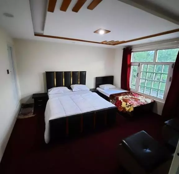 پانسیون Sundus Guest House Skardu