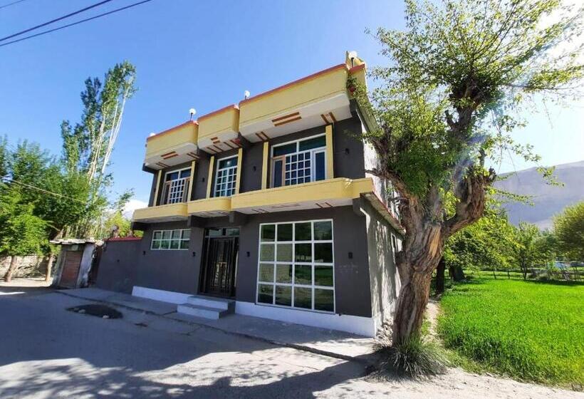 پانسیون Sundus Guest House Skardu