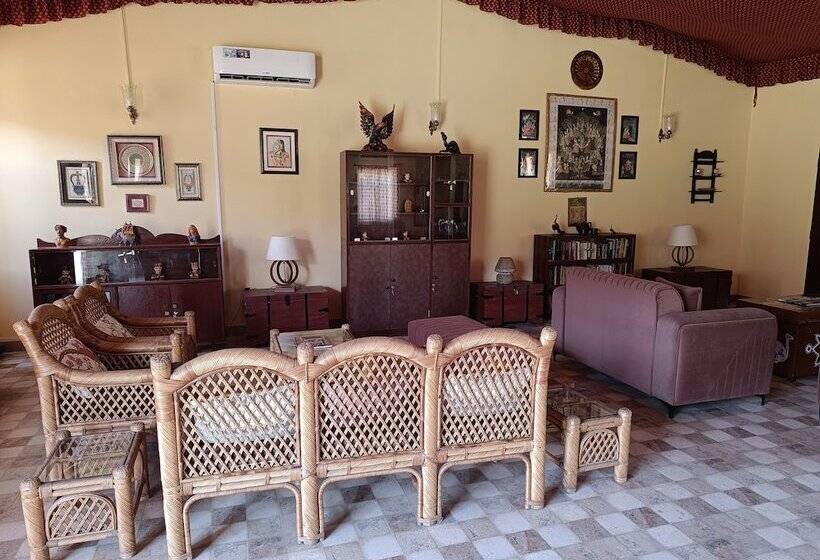 Resort Chokhiwadi Forest Retreat