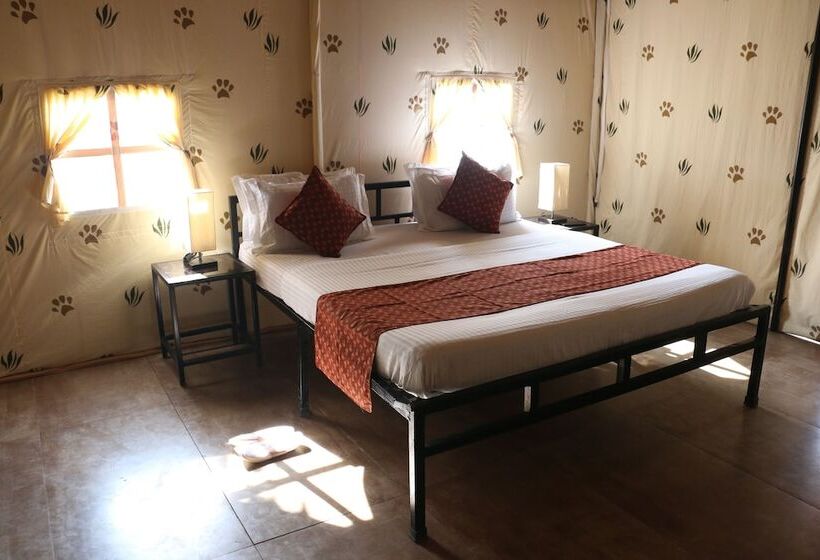 Resort Chokhiwadi Forest Retreat