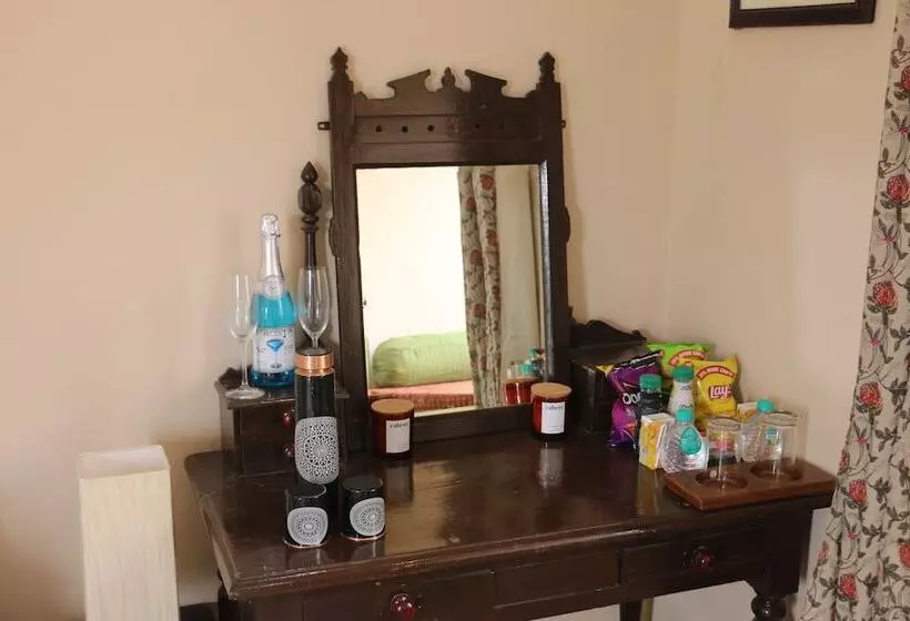 リゾートホテル Chokhiwadi Forest Retreat