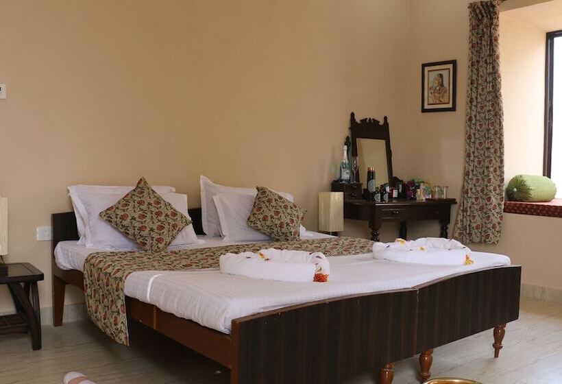 Resort Chokhiwadi Forest Retreat