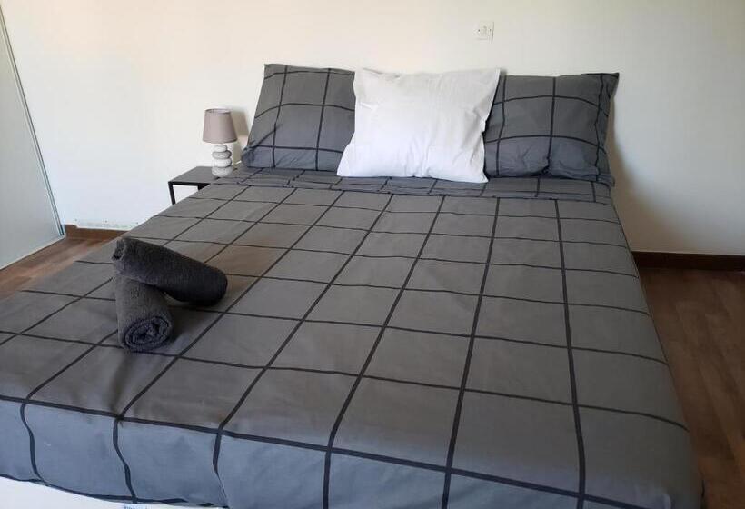 膳宿费 Chambres Individuelles Pour Courtes Et Moyennes Durées