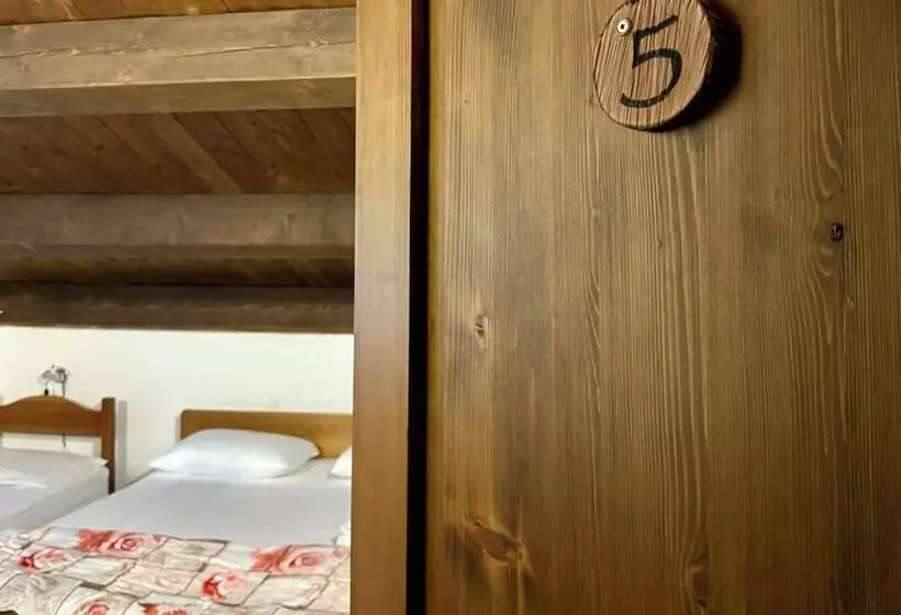 Hotelli Albergo Ristorante Ca Di Veroli