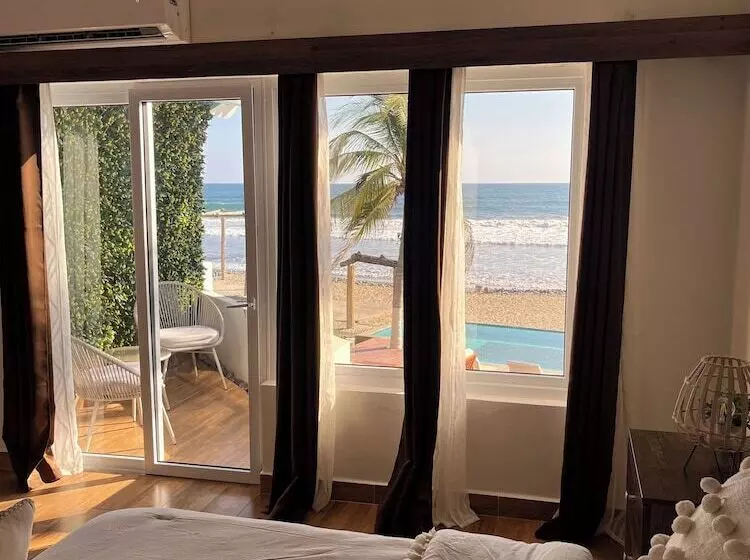 هتل Casa Playa Blanca