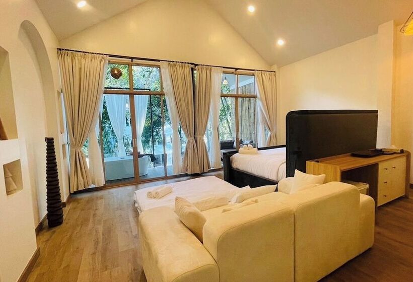 בית מלון כפרי Inthada At Mae Kampong