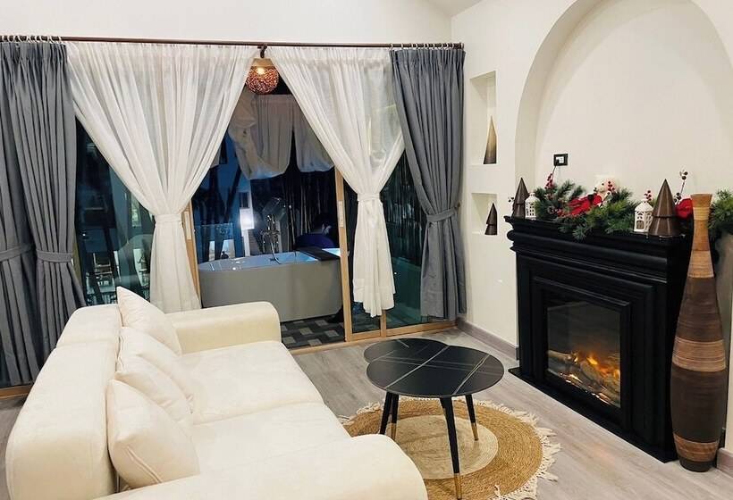 בית מלון כפרי Inthada At Mae Kampong