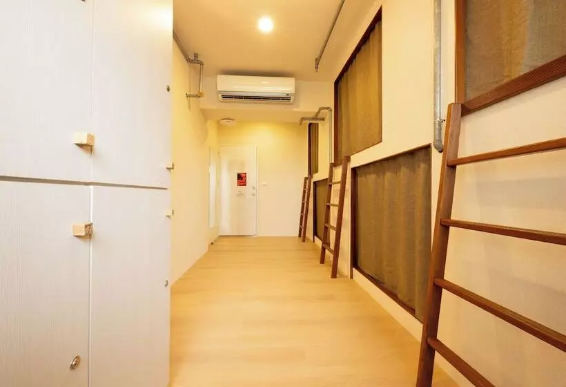 Retkeilymaja Cat Tail Pocket Inn