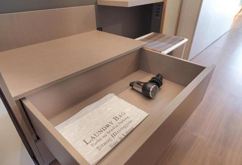 Alinea Market Agora Square