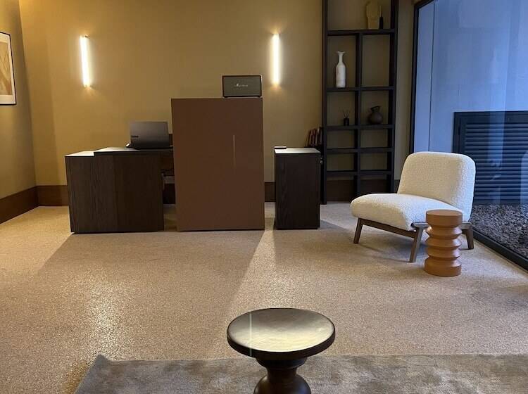 Alinea Market Agora Square