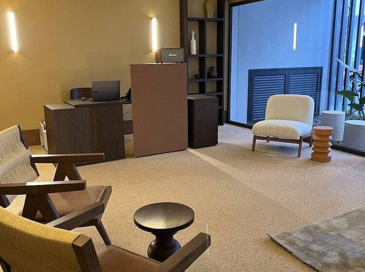 Alinea Market Agora Square