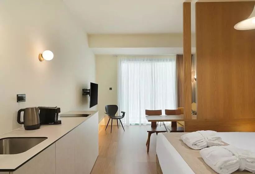 Alinea Market Agora Square