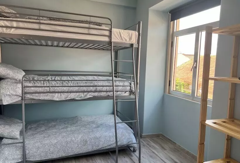 هاستل Blue Spot