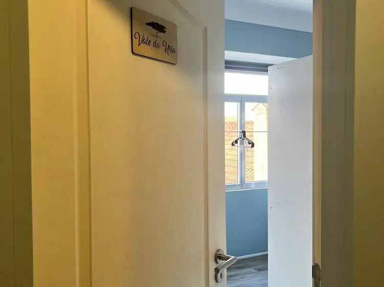 هاستل Blue Spot