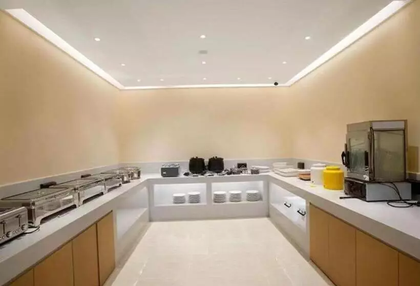 City Comfort Inn Hotel Wuhan Jiufeng Mountain Forest Park