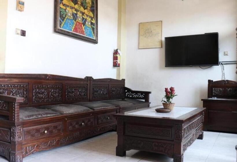 هتل Amarta Malioboro By Daphna International