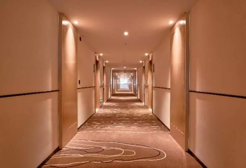 Hotelli City Comfort Inn Shaoyang Jiangbei Plaza